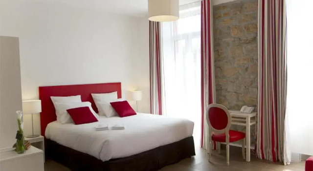 Люкс Logis Hôtel CasaBella
