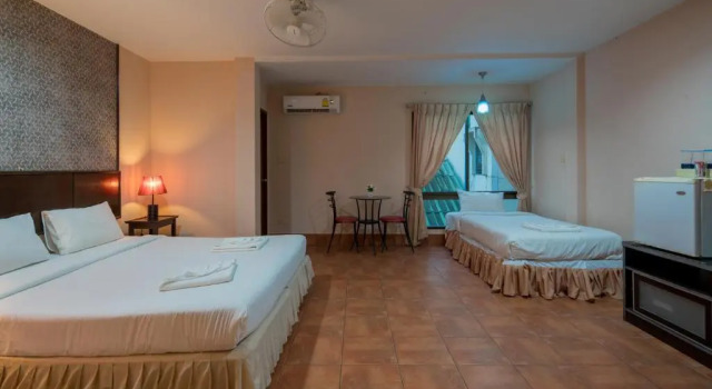 Трёхместный номер Superior Amarin Hotel Patong