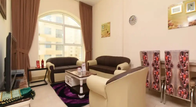 Capitol by OYO Rooms