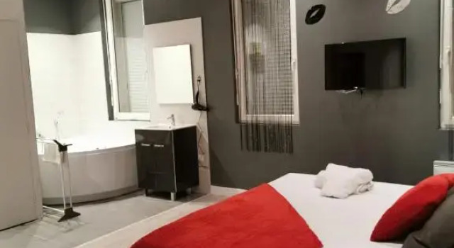 Appartement GRIS - LOVE SUITE - BALNEO-JACCUZI, Забронировать Апартаменты/квартира Апартаменты Марселя, рядом с Станция Марсель-Сен-Шарль, Апартаменты/квартира