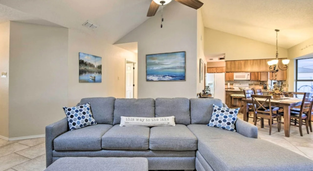 Granbury Home w/ Lake Granbury Access + Dock, Забронировать Отель Гранбери Dallas - Fort Worth Metropolitan Area
