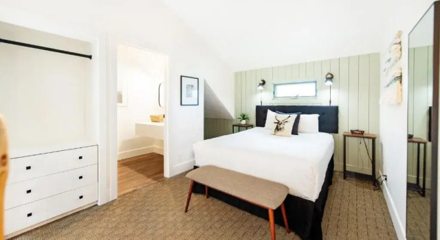 Люкс Waterton Glacier Suites