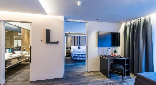 Полулюкс Deluxe Adler Suite & Stube