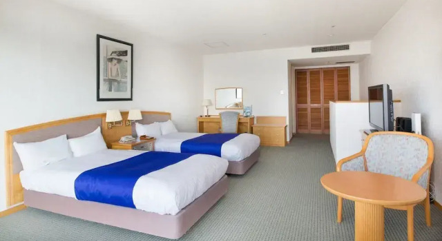 Standard Vierer Zimmer mit Balkon Hotel Limani