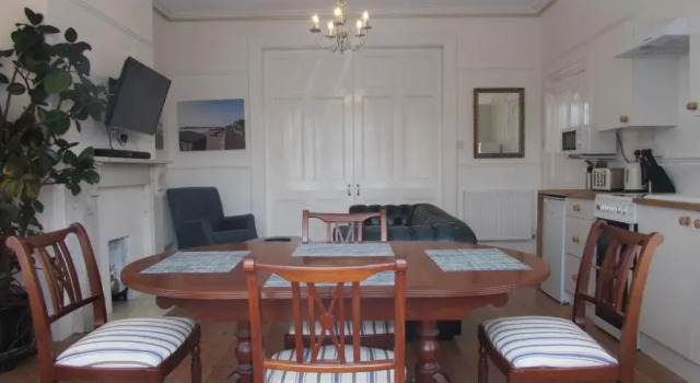The Garden Apartment, Varaa Huoneisto Asunnot kohteessa Merseyside, Huoneisto