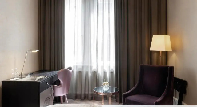Двухместный номер Standard Elite Plaza Hotel