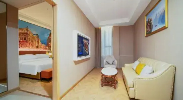 Люкс Deluxe Vienna Hotel (Zhongshan Hot Spring Resort)
