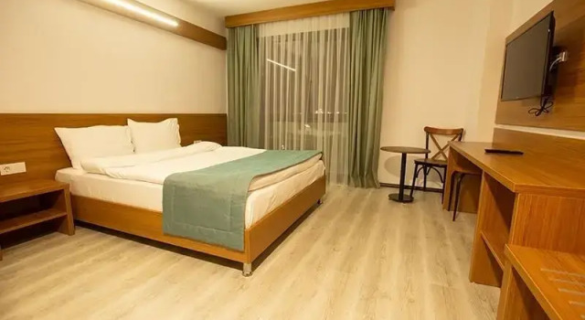BUSINESS EXPRESS HOTEL, Varaa Hotelli Hotellit Marmara-alue pysäköinnillä, Pysäköinti