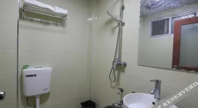 Changjiang Holiday Hotel
