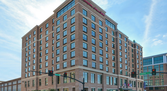 Hampton Inn & Suites Nashville Downtown Capitol View