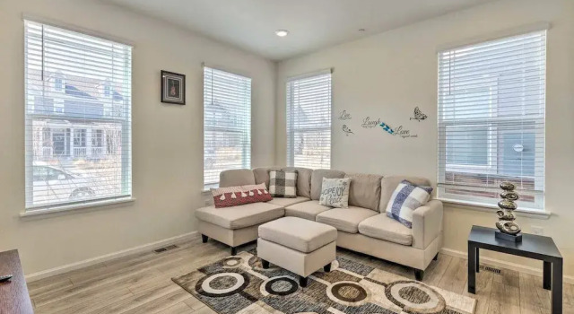 Коттедж Charming 3BR Retreat - Perfect for Families!