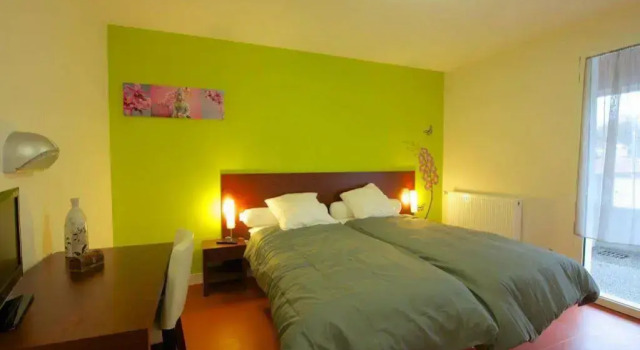 Auberge Denena Logis, Buchen Sie Hostel Urt 