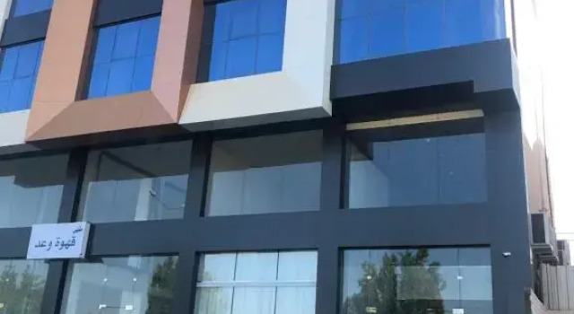 Fakher Yanbu 3 Furnished Units, Забронировать Отель Янбу Эль-Мадина, рядом с Al Majd Club