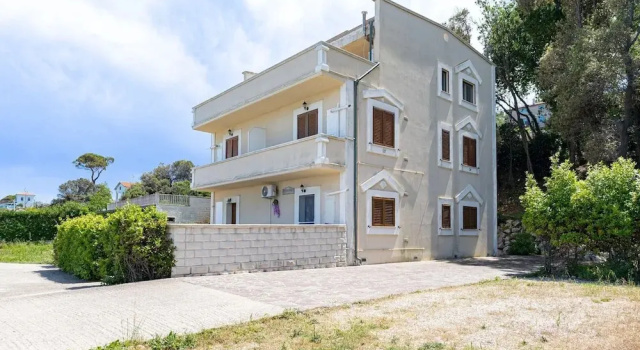 La Casa del Poeta in Lago Dragoni, Book Lejlighed Lejligheder i Abruzzo, Lejlighed