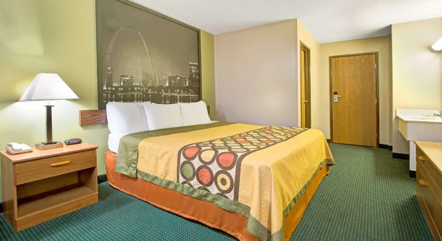 Двухместный номер Standard Super 8 by Wyndham Eureka/Six Flags Nearby