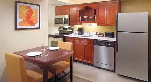 Четырёхместный люкс с 2 комнатами Residence Inn by Marriott Nashville Airport