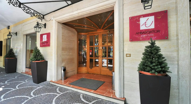 Ambasciatori Place Hotel