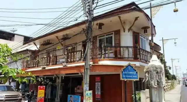 JJ. Home Petchaburi, Rezervovat Hotel Hotely v Petchaburi s parkováním, Parkování