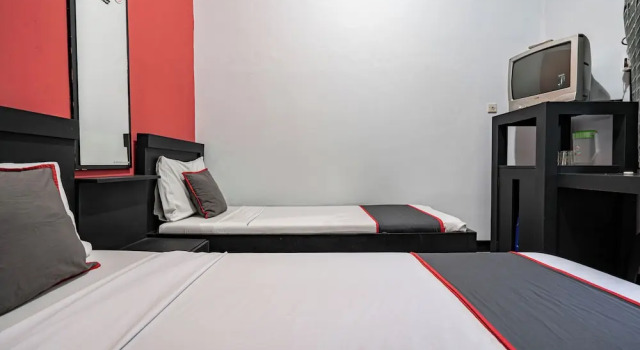 Двухместный номер Deluxe Collection O Tasikmalaya Near Stadium Wiradadaha Formerly Hotel Abadi