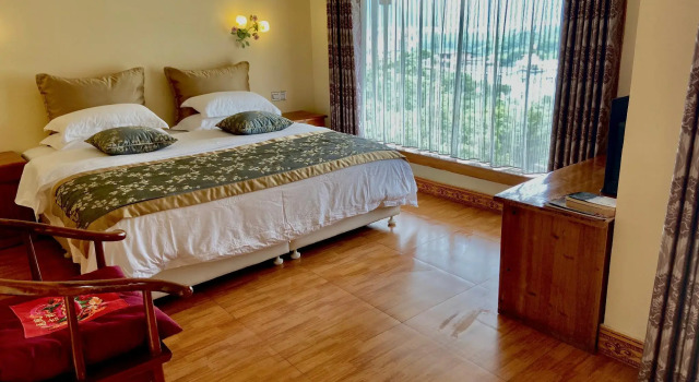 Riverside Retreat Hotel, Reservar Hotel Yangshuo Guangxi, perto de Yangshuo Bridge