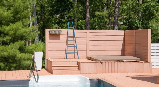Коттедж Heated Pool Hot tub Beachwood Cove by Rovetravel
