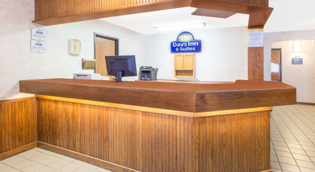 Days Inn and Suites Davenport East, Rezerwuj Hotel Davenport 