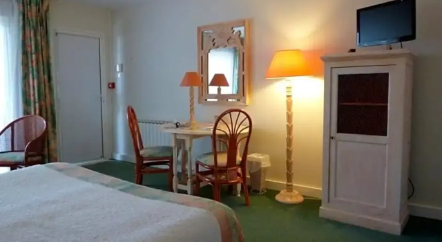 Номер Standard Цокольный этаж Manoir de la Roche Torin, The Originals Relais