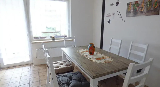 Апартаменты FeWo direkt am Wald und Wanderweg, mit Balkon, Ruhe pur