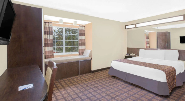 Двухместный номер Standard Microtel Inn & Suites by Wyndham Franklin