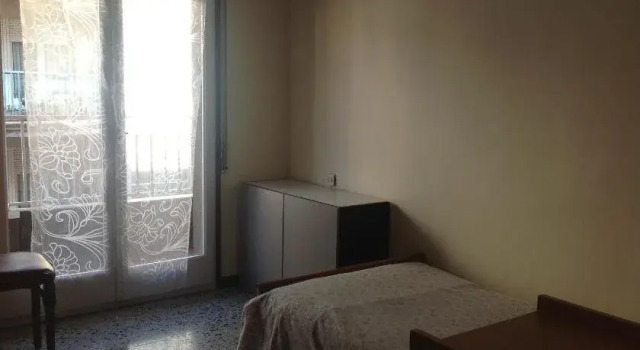Hostel Alhambra, Prenota Ostello Salt Gironès