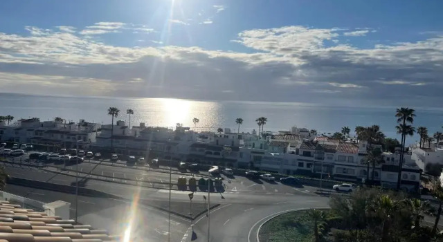 Precioso ático, nuevo, a 50m de la playa, Manilva, Забронировать Отель Манилва Коста-дель-Соль, рядом с Пунта-де-Кульера-бич