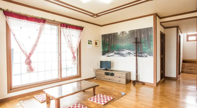 Chungju Mulian Foggy Pension, Rezervovat Hotel Čchungdžu Chungcheongbuk-Do