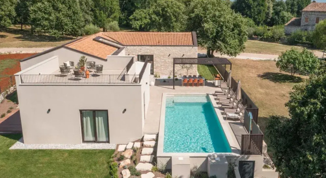 Вилла Luxury Villa in Tar With View