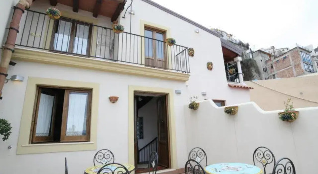Romeo e Giulietta Scilla, Book Hotel Scilla Calabria