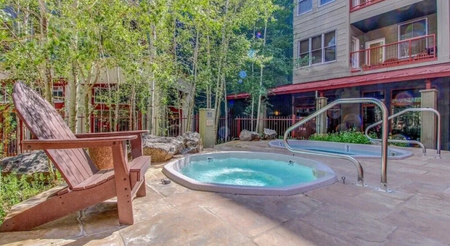8256 Silver Mill 3 Bedroom Condo by RedAwning