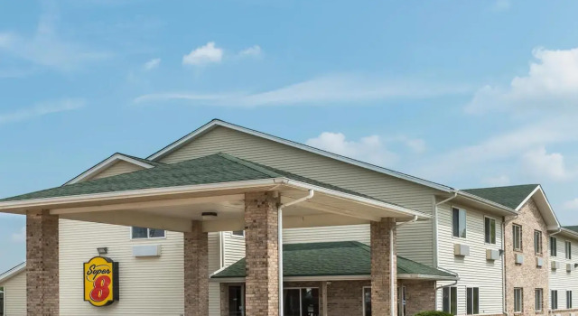 Номер Standard Super 8 by Wyndham Greenville