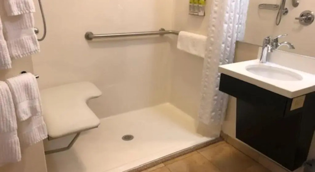 Двухместный номер Standard Candlewood Suites Fort Wayne - NW by IHG