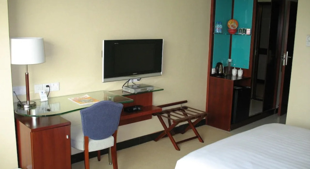 Двухместный номер Standard с видом на сад Jiangyue Hotel - Guangzhou