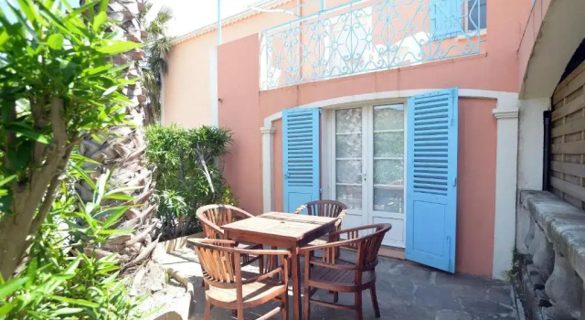 Четырёхместный номер Standard Hotel Les Flots Bleus