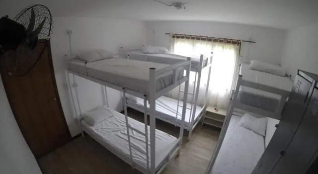 Кровать в общем номере Sea Wolf Surf Hostel Campeche