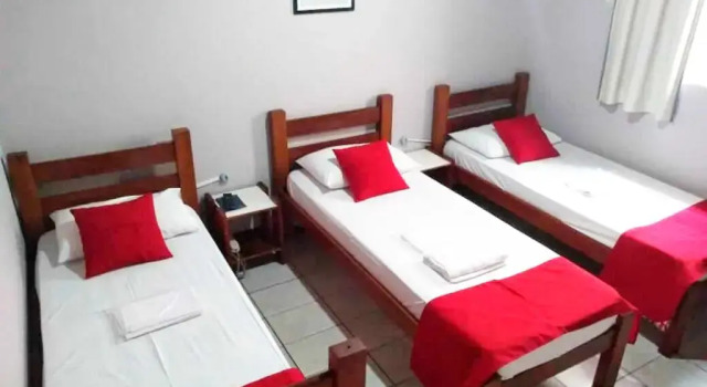 Трёхместный номер Standard Hotel America