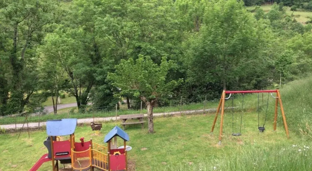 Camping LArdechois, Забронировать Кемпинг Глюира Овернь-Рона-Альпы