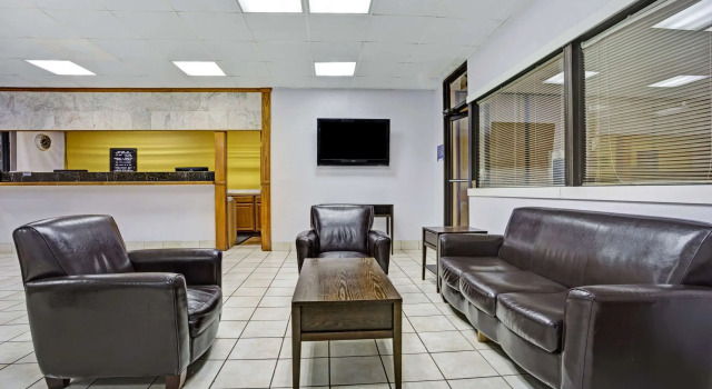 Days Inn by Wyndham Norfolk Military Circle