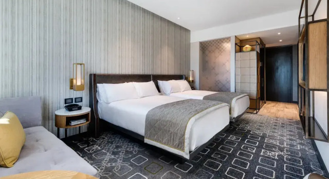 Четырёхместный клубный номер Premium с видом на город InterContinental Perth City Centre by IHG