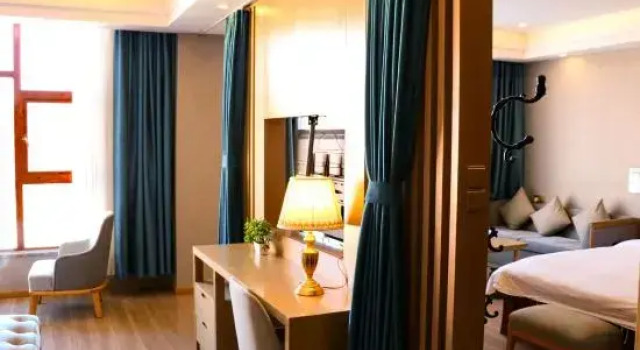 Люкс Litang Luobrinka Hotel