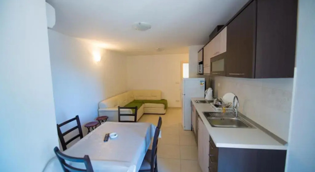 Апартаменты с балконом Apartments KARLO