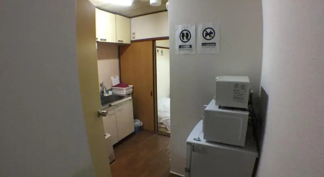 Kenroku Haitsu 203(兼六ハイツ203), Rezervovat Hotel Hotely v Ishikawa s parkováním, Parkování