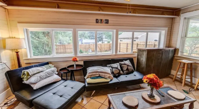 3BR Classic Home Quiet Neighborhooddog Friendly