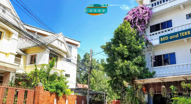 Bed and Terrace Guesthouse Chiang Mai, Забронировать Отель Отели Чиангмай с парковкой, рядом с Wat Srisupan, Парковка