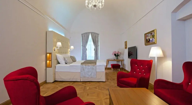 Двухместный номер Deluxe Цокольный этаж Zámek Ratměřice - Hotel & Resort